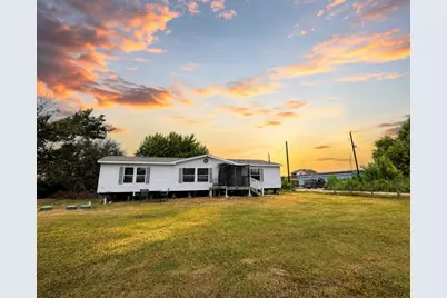 1722 Dolores Street, Rosharon, TX 77583 - Photo 1