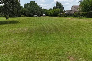 14102 Pinehurst Ln, Magnolia, TX 77354 - Photo 3