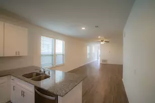 16126 Elbridge Ct, Conroe, TX 77302 - Photo 5