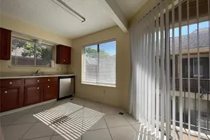12400 Overbrook Ln, Houston, TX 77077 - Photo 5