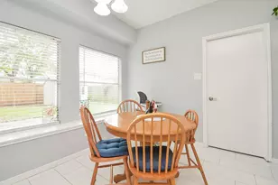 4614 Rainbow Run, Sugar Land, TX 77479 - Photo 9