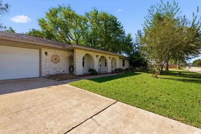 4014 Pin Oak Drive, Mont Belvieu, TX 77523 - Photo 31