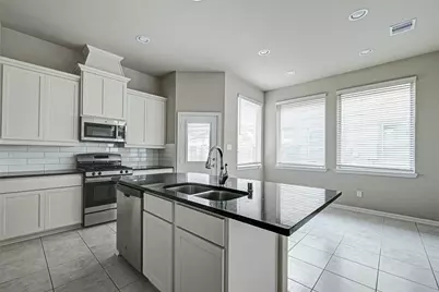 315 Biltmore Loop, Montgomery, TX 77316 - Photo 17