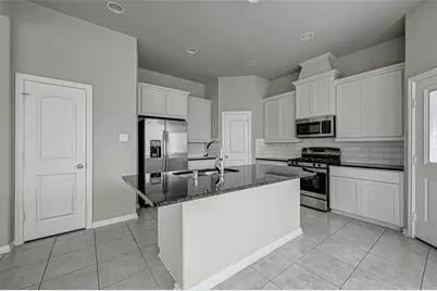 315 Biltmore Loop, Montgomery, TX 77316 - Photo 13