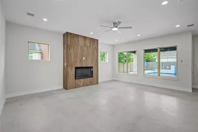 7507 Moreton Court, Spring, TX 77379 - Photo 17