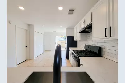 6108 Elton Knolls Street, Katy, TX 77449 - Photo 11