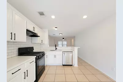 6108 Elton Knolls Street, Katy, TX 77449 - Photo 9