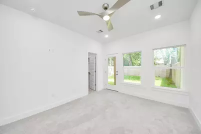 8109 Hamlet Street, Houston, TX 77078 - Photo 33