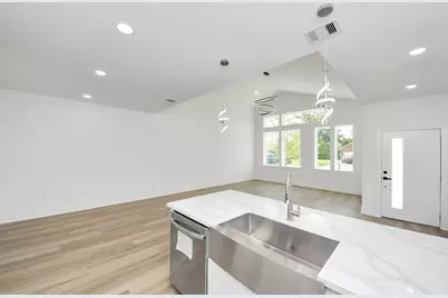 8109 Hamlet Street, Houston, TX 77078 - Photo 23