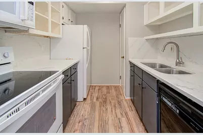 6410 Del Monte Drive #118, Houston, TX 77057 - Photo 9