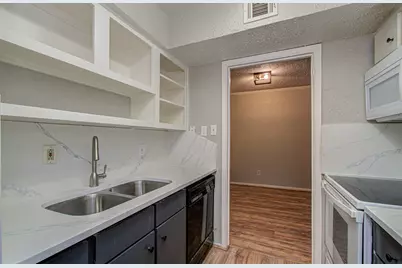 6410 Del Monte Drive #118, Houston, TX 77057 - Photo 13