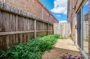 6410 Del Monte Dr, Houston, TX 77057 - Photo 21
