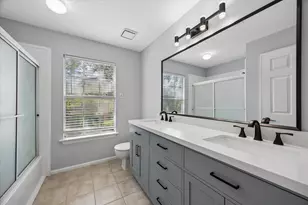 806 Forest Bay Ct, Houston, TX 77062 - Photo 9