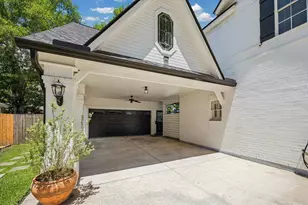 146 Golden Shadow, Spring, TX 77381 - Photo 3