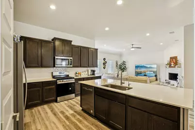 723 Westwood Drive, League City, TX 77573 - Photo 3