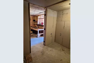 198 County Road 2271, Cleveland, TX 77327 - Photo 9