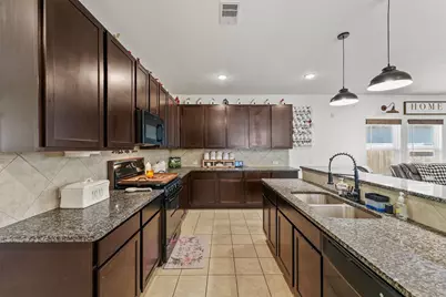 5303 Rivers Edge Drive, Richmond, TX 77469 - Photo 9