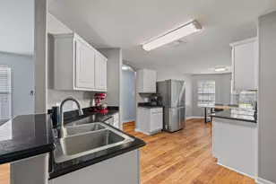 4075 Pedernales River Ln, Spring, TX 77386 - Photo 7