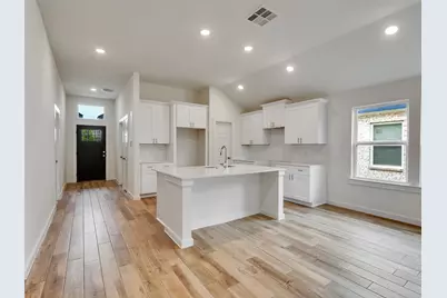 8323 Amber Summit Lane, Angleton, TX 77515 - Photo 5