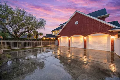 2821 Reynolds, Port Neches, TX 77651 - Photo 41