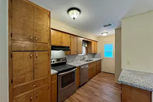 423 Edens St, Grapeland, TX 75844 - Photo 5