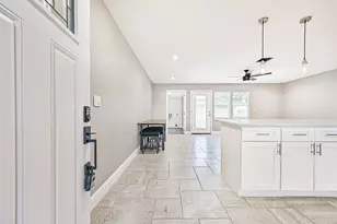 16502 Diana Ln, Houston, TX 77062 - Photo 5