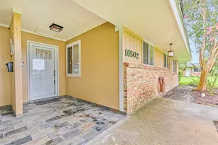 16502 Diana Ln, Houston, TX 77062 - Photo 3
