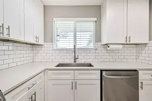 16502 Diana Ln, Houston, TX 77062 - Photo 17