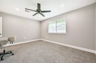 16502 Diana Ln, Houston, TX 77062 - Photo 23