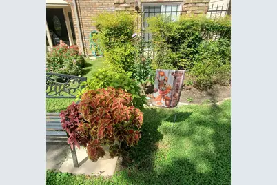 726 Country Place Drive #C, Houston, TX 77079 - Photo 17