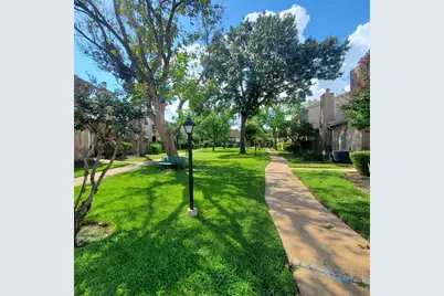 726 Country Place Drive #C, Houston, TX 77079 - Photo 23