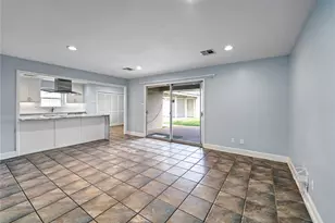 3415 Freshmeadows Dr, Houston, TX 77063 - Photo 9