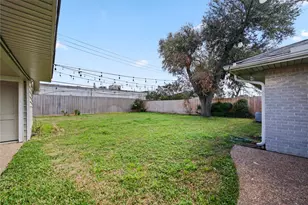 3415 Freshmeadows Dr, Houston, TX 77063 - Photo 29