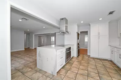 3415 Freshmeadows Drive, Houston, TX 77063 - Photo 17