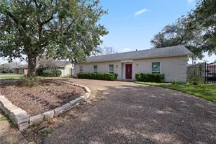 3415 Freshmeadows Dr, Houston, TX 77063 - Photo 1