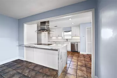 3415 Freshmeadows Drive, Houston, TX 77063 - Photo 11