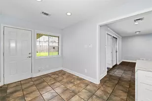 3415 Freshmeadows Dr, Houston, TX 77063 - Photo 17