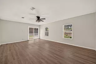 7402 Londres Dr, Houston, TX 77083 - Photo 19