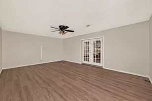 7402 Londres Dr, Houston, TX 77083 - Photo 21
