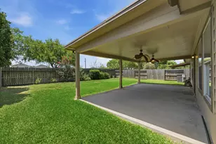 2831 Meiko Dr, Houston, TX 77045 - Photo 17