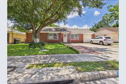 113 W Riverwood Drive, Houston, TX 77076 - Photo 1