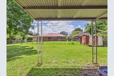113 W Riverwood Drive, Houston, TX 77076 - Photo 15