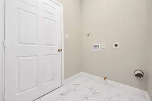 8215 La Porte Rd, Houston, TX 77012 - Photo 23