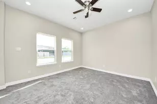 8215 La Porte Rd, Houston, TX 77012 - Photo 13