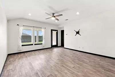 14602 Sweet Water Drive, Baytown, TX 77523 - Photo 17