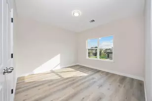 12650 Sai Baba Dr, Houston, TX 77038 - Photo 25