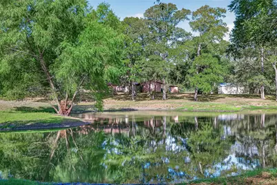 1135 Buescher Road, Columbus, TX 78934 - Photo 39
