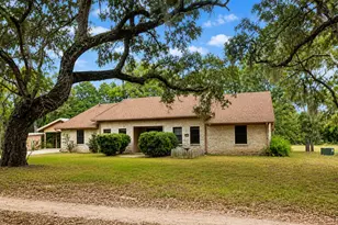 1135 Buescher Rd, Columbus, TX 78934 - Photo 1