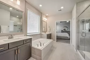 4204 Weathered Oak Dr, Houston, TX 77080 - Photo 19