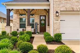 17008 Ash Leaf Wy, Conroe, TX 77385 - Photo 3
